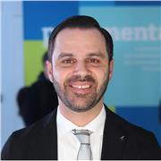 Dottore di ricerca in economia. Laurea Magistrale in economia e management. Master internazionale in economia e finanza